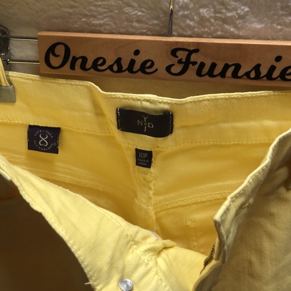 NYDJ Popcorn Bermuda Shorts, size 10P NWT - Picture 4 of 7